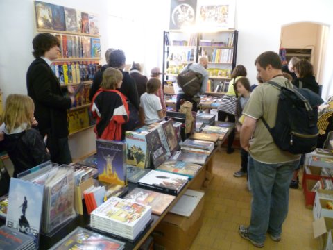 Comicfans im Laden